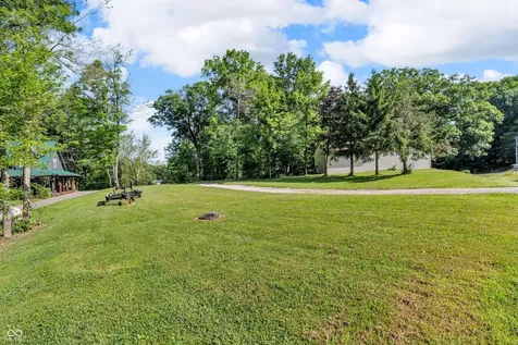 656 Jefferson Valley Coatesville IN 46121
