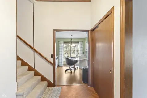 302 Maple Court Greenfield IN 46140