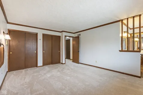 302 Maple Court Greenfield IN 46140