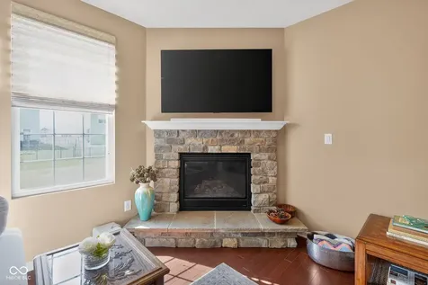 6121 Marigold Court Whitestown IN 46075