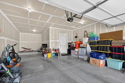 6121 Marigold Court Whitestown IN 46075