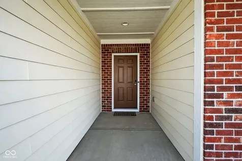 6121 Marigold Court Whitestown IN 46075