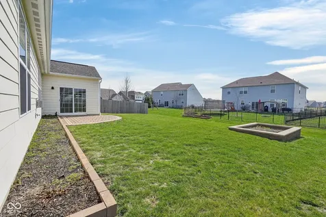 6121 Marigold Court Whitestown IN 46075
