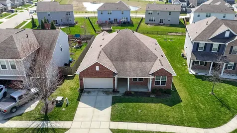 6121 Marigold Court Whitestown IN 46075