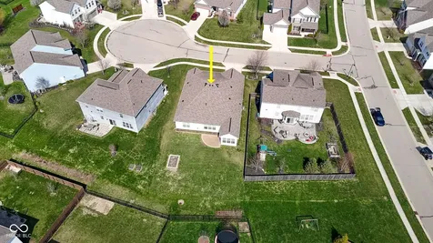6121 Marigold Court Whitestown IN 46075