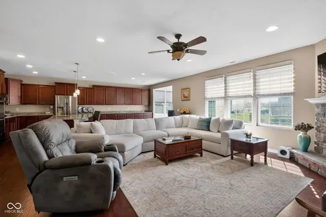 6121 Marigold Court Whitestown IN 46075