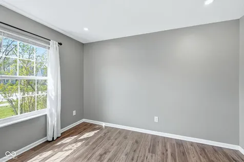 5841 Safari Drive Indianapolis IN 46237