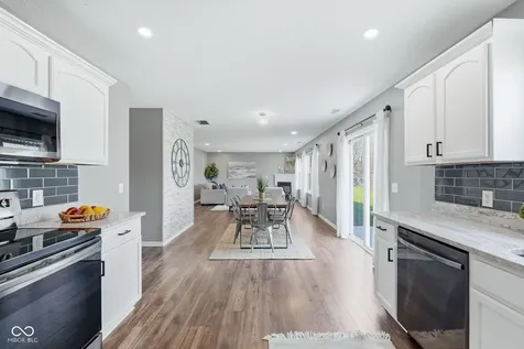 5841 Safari Drive Indianapolis IN 46237