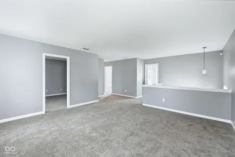5841 Safari Drive Indianapolis IN 46237