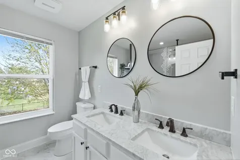 5841 Safari Drive Indianapolis IN 46237
