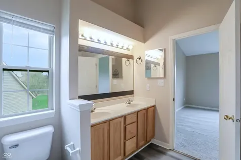 10611 Eric Court Fishers IN 46037