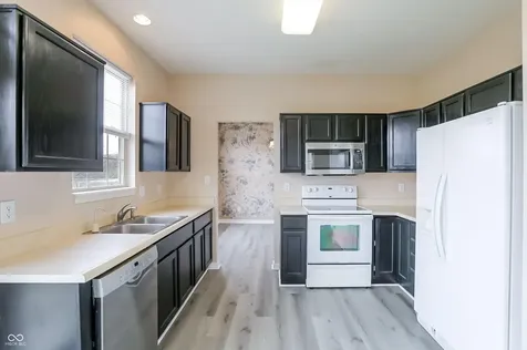 10611 Eric Court Fishers IN 46037