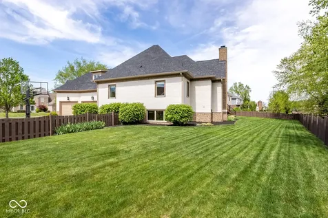 13722 Diving Hawk Crossing Fishers IN 46055
