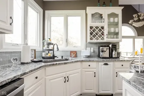 9904 Oak Ridge Drive Zionsville IN 46077