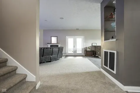 9904 Oak Ridge Drive Zionsville IN 46077