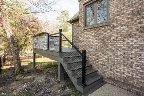 9904 Oak Ridge Drive Zionsville IN 46077