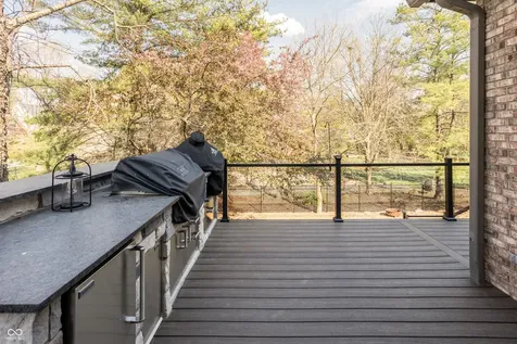 9904 Oak Ridge Drive Zionsville IN 46077