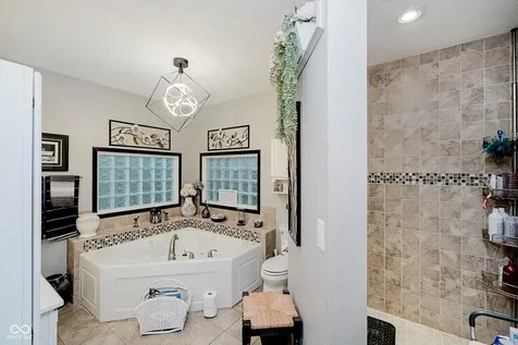 9135 E 256th Street Arcadia IN 46030