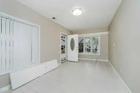 9135 E 256th Street Arcadia IN 46030