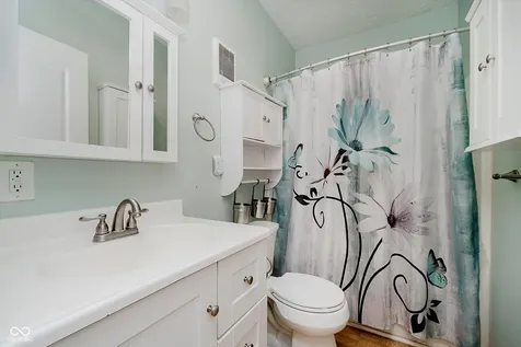 9135 E 256th Street Arcadia IN 46030