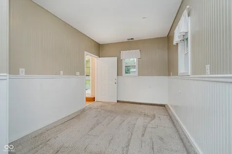 9135 E 256th Street Arcadia IN 46030