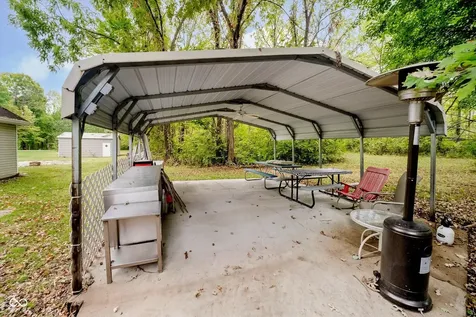 9135 E 256th Street Arcadia IN 46030