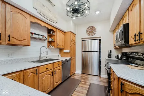 9135 E 256th Street Arcadia IN 46030