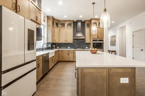 11363 Briargate Drive Fishers IN 46040