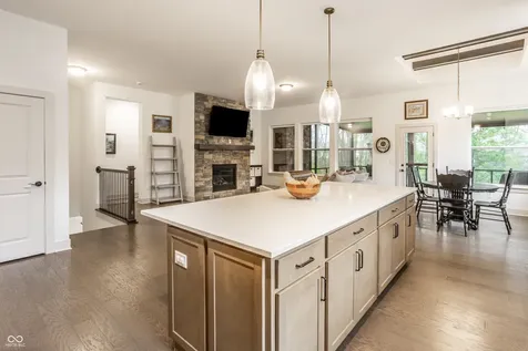 11363 Briargate Drive Fishers IN 46040