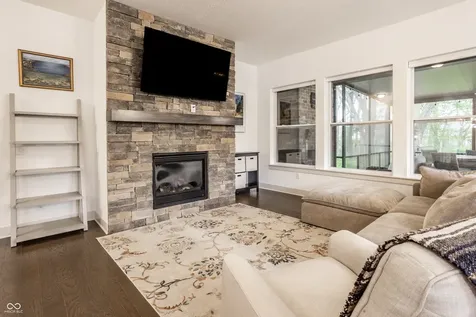 11363 Briargate Drive Fishers IN 46040