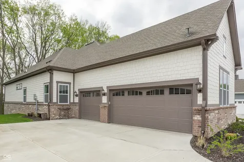 11363 Briargate Drive Fishers IN 46040