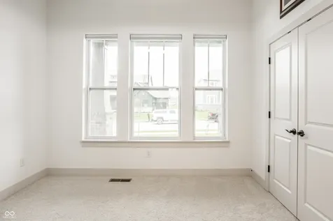 11363 Briargate Drive Fishers IN 46040