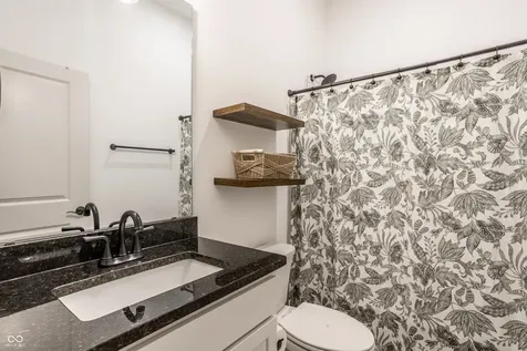 11363 Briargate Drive Fishers IN 46040