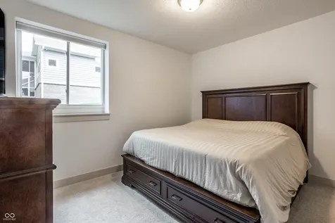 11363 Briargate Drive Fishers IN 46040