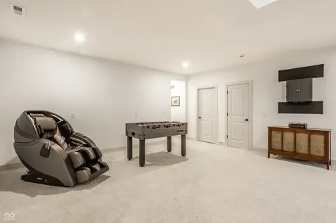 11363 Briargate Drive Fishers IN 46040