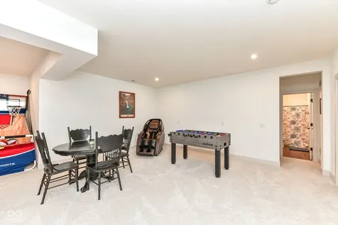 11363 Briargate Drive Fishers IN 46040