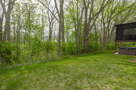 11363 Briargate Drive Fishers IN 46040