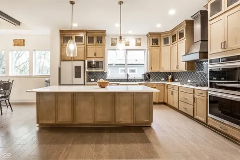 11363 Briargate Drive Fishers IN 46040