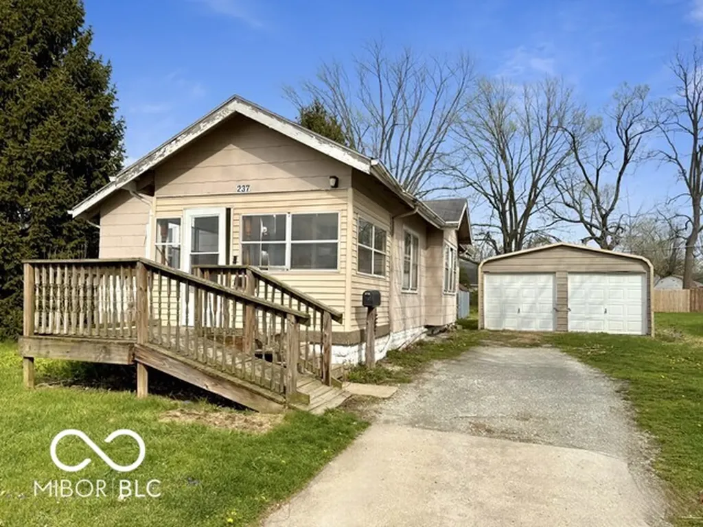 237 Ringwood Way Anderson IN 46013