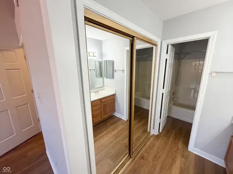 227 Park Place Court Avon IN 46123