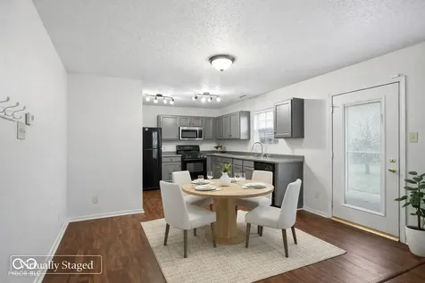 5804 Grassy Bank Drive Indianapolis IN 46237