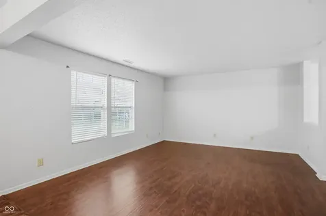 5804 Grassy Bank Drive Indianapolis IN 46237