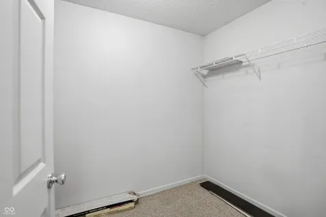 5804 Grassy Bank Drive Indianapolis IN 46237