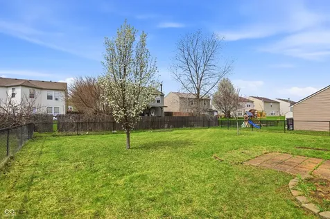 5804 Grassy Bank Drive Indianapolis IN 46237