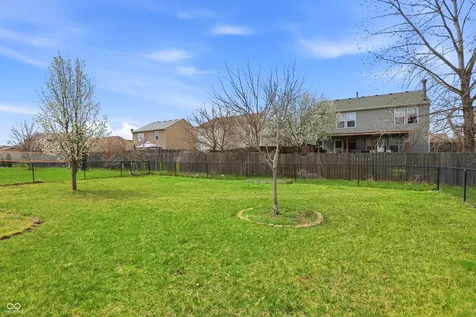 5804 Grassy Bank Drive Indianapolis IN 46237