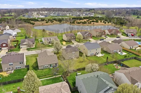 5804 Grassy Bank Drive Indianapolis IN 46237