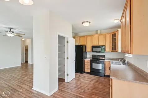 5792 W Port Drive Mccordsville IN 46055