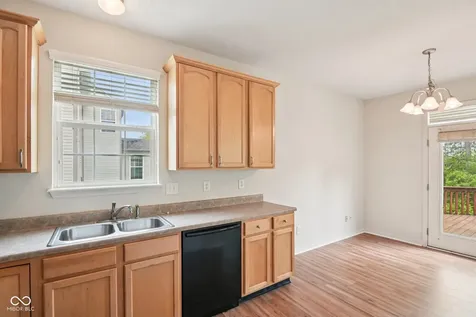 5792 W Port Drive Mccordsville IN 46055