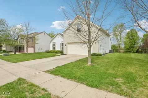5792 W Port Drive Mccordsville IN 46055