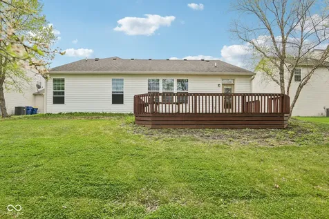 5792 W Port Drive Mccordsville IN 46055
